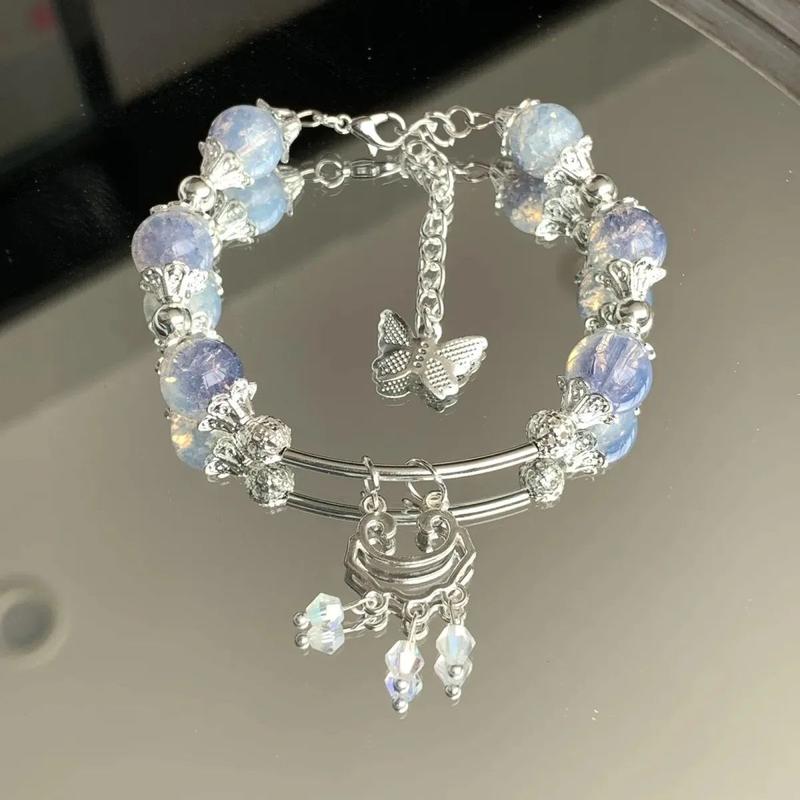 Product Introduction of สร้อยข้อมือ "กระดิ่งลม" แฮนด์เมด สีฟ้า อ่อนโยน น่ารัก จี้ผีเสื้อ เครื่องประดับดั้งเดิม 2