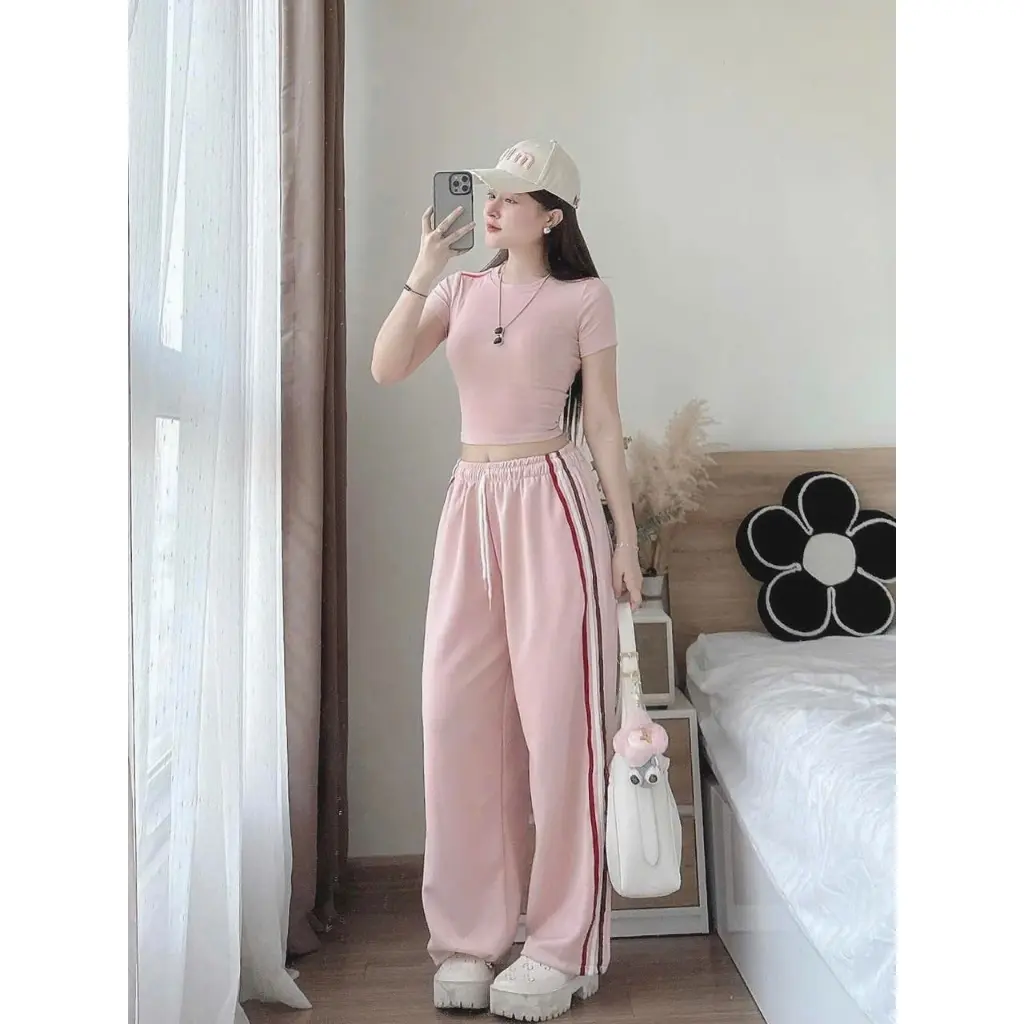 Set bộ dài chất thun tăm co giãn áo croptop tay ngắn cổ tròn mix quần ống rộng lưng chun họa tiết sọc viền | BigBuy360 - bigbuy360.vn