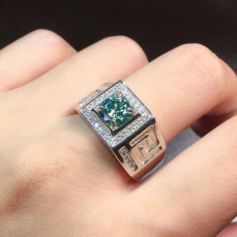 Nhẫn Ngón Tay Thiết Kế Sang Trọng Kim Cương Màu Xanh Ngọc Lục Bảo Làm Bằng Thép Titan Đính Đá Pha Lê Màu Bạc Dành Cho Nam Giới Phụ Kiện Thời Trang