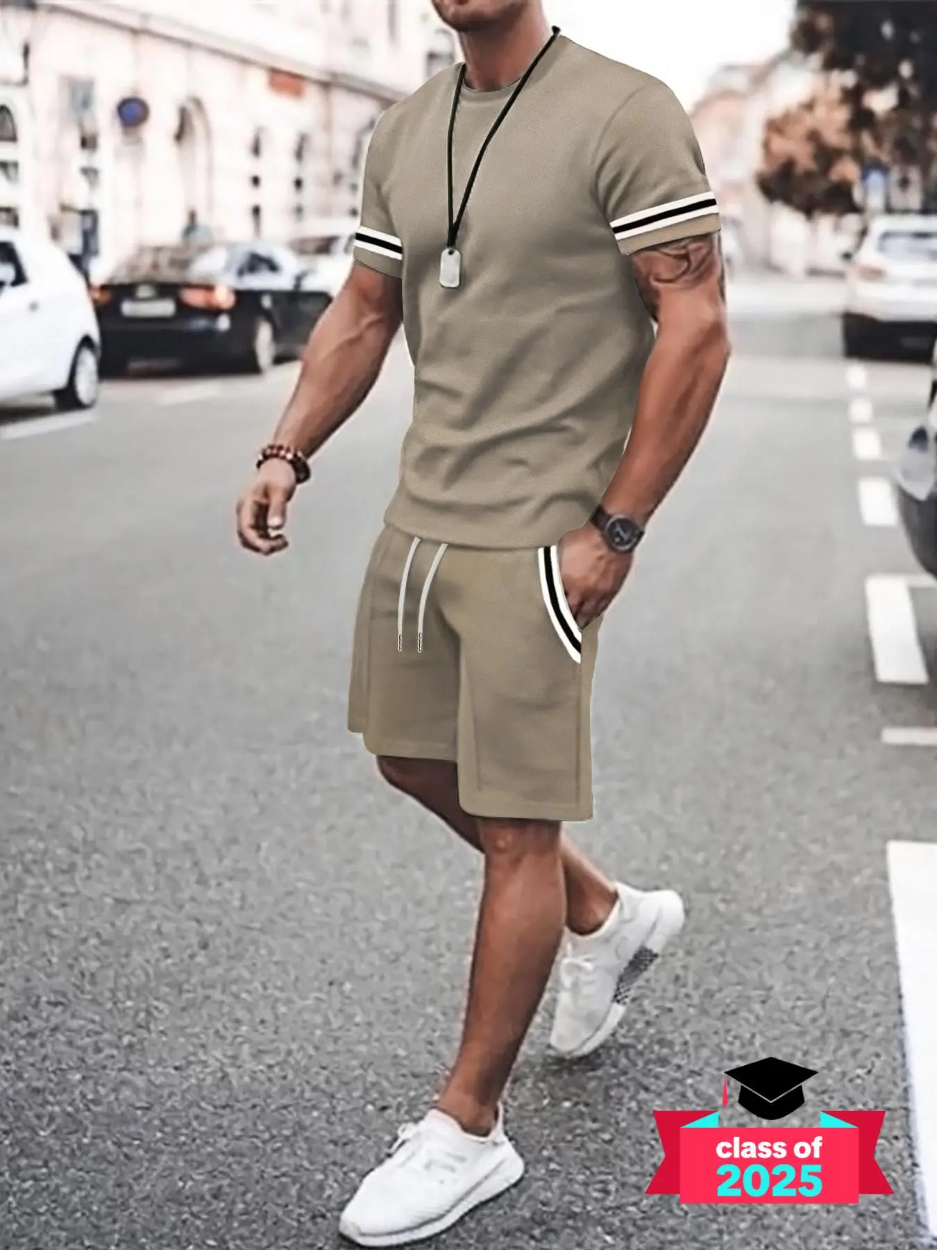 Classy Two Piece Sets Men's Contrast Binding Tee & Drawstring Waist Shorts Set, Casual Short Sleeve Round Neck T-shirt & Pocket Track Shorts, Autumn Outfits, Menswear, Posh Men's Clothes, College Outfits UK, Balkan School Outfits, Outfit Sets for Men