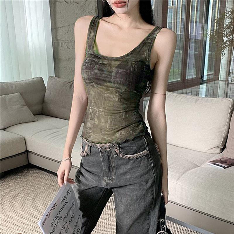 Product Introduction of Women's Summer Fitted Crop Tops Sleeveless U Neck Open Back Vintage Pattern Print Tank Tops Womenswear Check Minimalist Spaghetti Strap 33