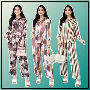 One Set Rayon Lengan Panjang Piyama Motif Setelan Wanita