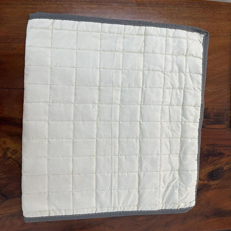 Phụ Kiện Miếng Lót Thảm Ngải Cứu