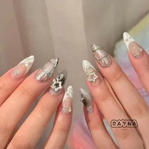 Kuku Palsu Merah Muda dengan Dekorasi Noda Menawan Nyaman Dipakai Kuku Manikur untuk Pakaian Pertunjukan Panggung