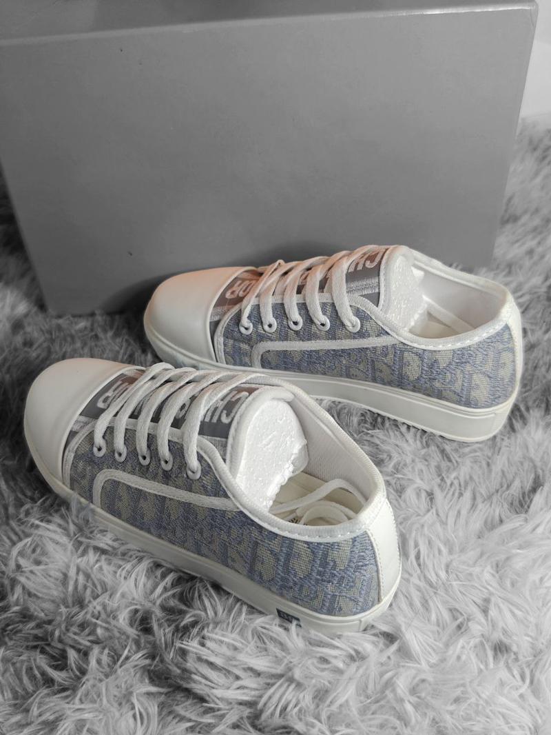 Product Introduction of Giày Sneaker Nam Nữ Sport Xám Trắng, Đế Bằng, Hàng Thật 100%, Giá Siêu Cạnh Tranh - Shoes - Tết 18