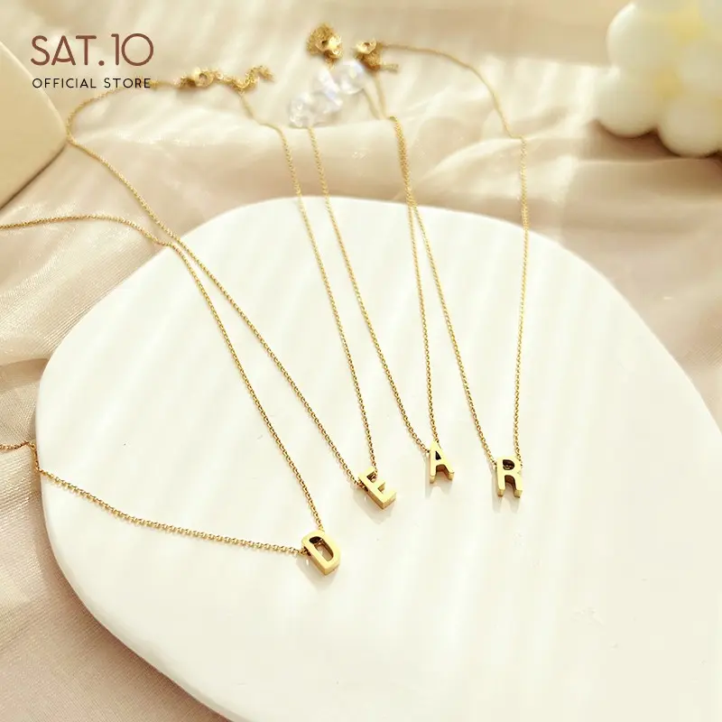SAT.10 Kalung Rantai Gold Dengan Desain Liontin Huruf Timbul Bahan Titanium SAT-FCA4115 3