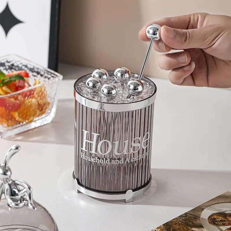 Set 6 nĩa ăn trái cây kèm hũ đựng hình gấu - Set 6 Nĩa Ăn Trái Cây / Salad Bằng Thép Không Gỉ Hình Gấu Dễ Thương 3