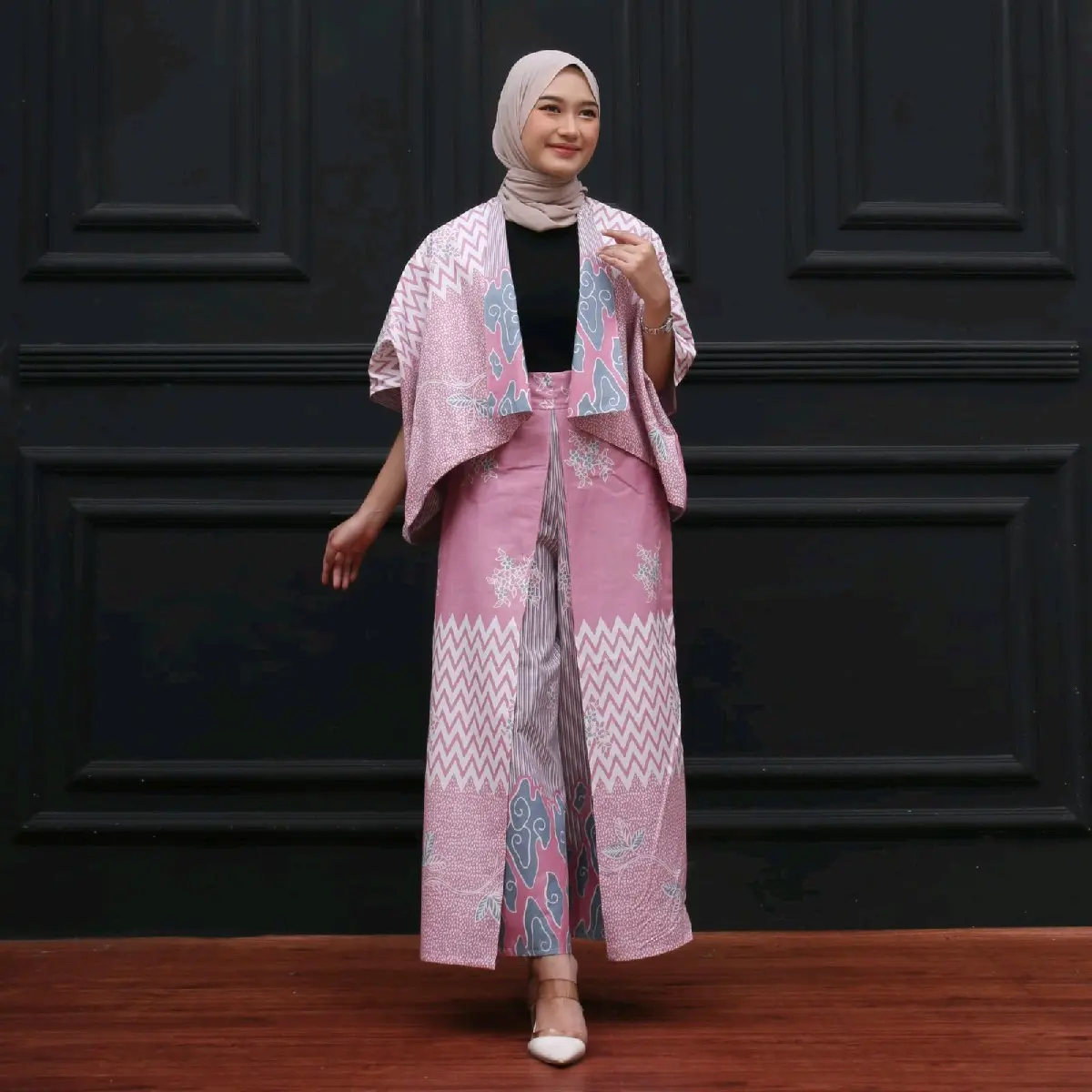 One Set Bolero Motif Batik Bolak Balik