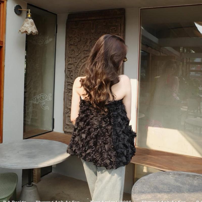 DAILY01 Áo cúp ngực bom hoa nổi dáng ngắn. Thiết kế tiểu thư, bánh bèo. Thời trang hè cao cấp L.T.L 2