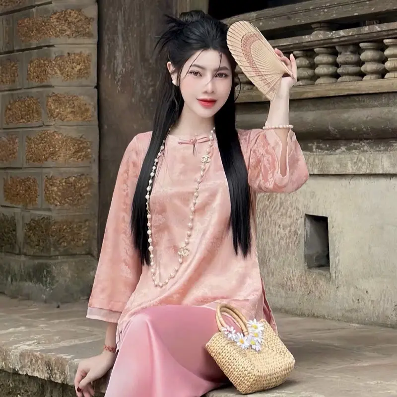 Set lam gấm phối tơ xinh cho nàng lễ chùa