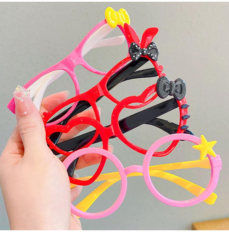 Product Introduction of Children's Glasses Frame Girls' Cute Cartoon Glasses without Lens Baby Boy Photo Decoration Girls' Baby Frame 3