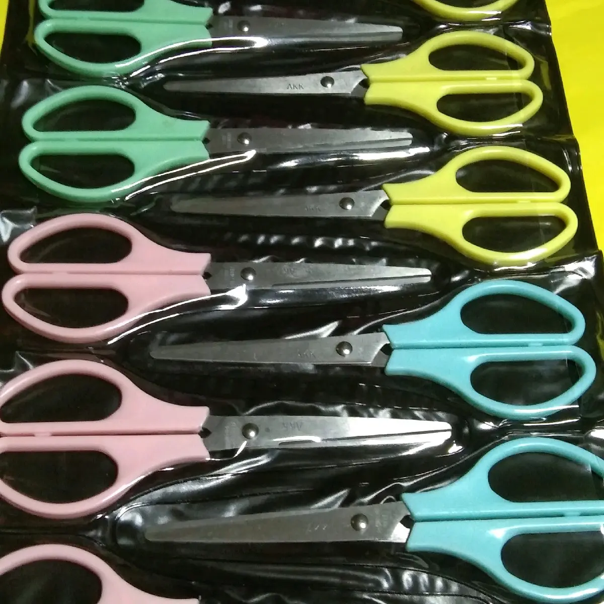 12 pcs / pad SCISSORS HEAVY DUTY STAINLESS