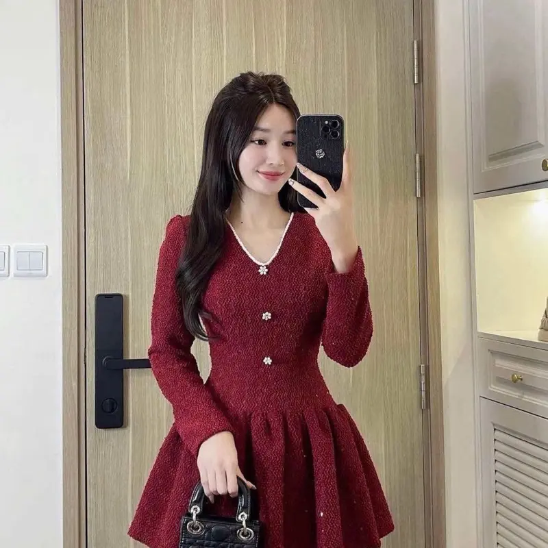 Váy dạ đỏ đô tay dài fom xoè có đệm vai mặc đứng fom tôn dáng - Dress, Nữ, Women