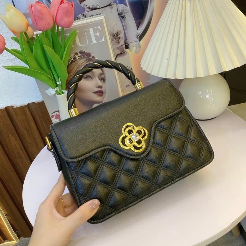 Túi Xách Nữ Đi Tiệc Khoá Hoa Xoay, Da PU hoạ tiết thêu trám, phong cách nữ trẻ trung sang trọng Hàn Quốc, kết cấu 3 ngăn có khoá kéo miệng, quai kép xoắn và quai đeo chéo dây dù bản to KT:D25;C15;R7(cm) KL:350g Kem Bag