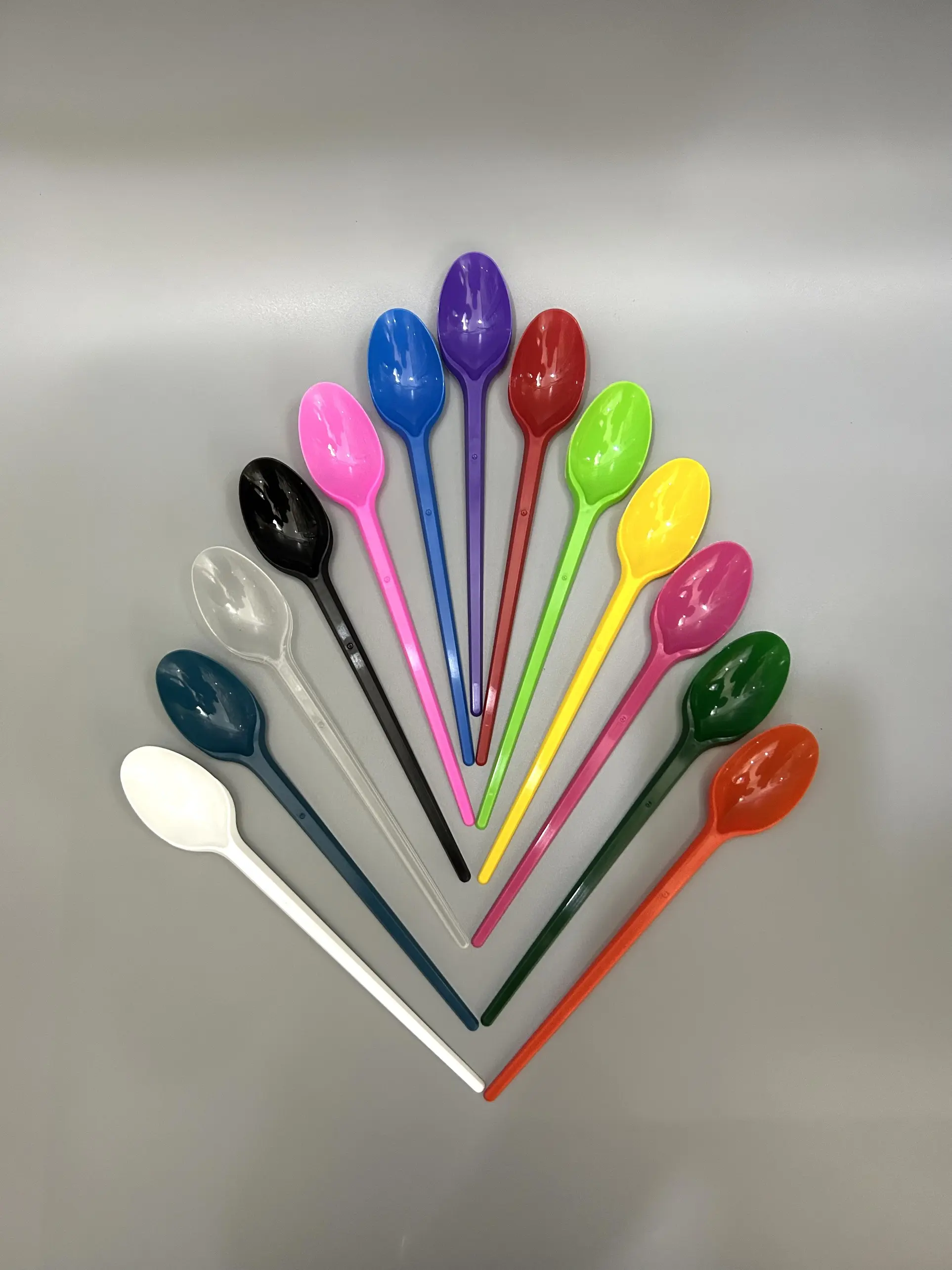 Muỗng nhựa dài 20cm 50 cái/gói