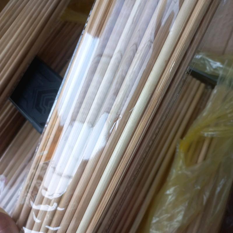 đũa tre nhà làm  vót dài trường đũa dài 25p được làm thủ công nhận hàng là 20 đôi đũa 2