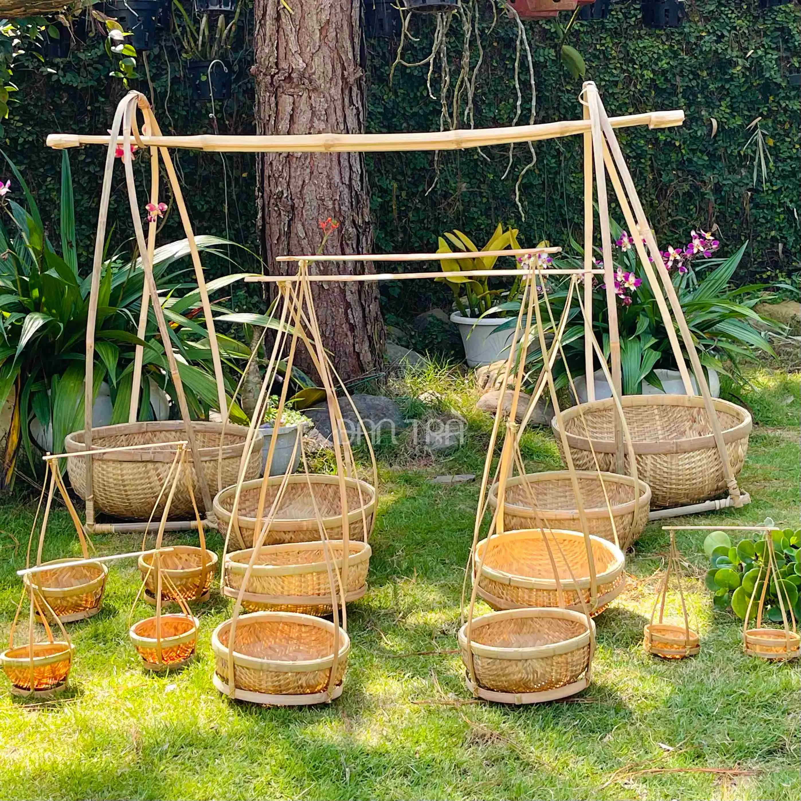 Quang gánh mây tre, quang gánh decor Tết đầy đủ kích thước Mây tre Đan Trà