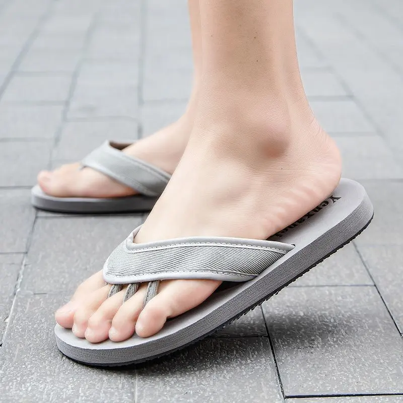 2025 High Quality [94% Positive Rating] Men's Summer Flip-Flops New Non-Slip Wear-Resistant Vietnamese Rubber Thong Sandals Outdoor Sports Beach Shoes Hot Sale Non-Slip Wear-Resistant *** Summer Sandals *** Fashion Trend *** Couple Slippers ** Soft Sole L