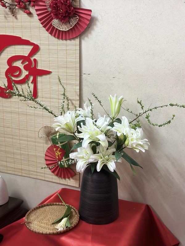 Bình dáng chuông cắm hoa đào, tuyết mai, cắm cành quả, Decor Phòng Trang Trí Nhà gốm Bát Tràng