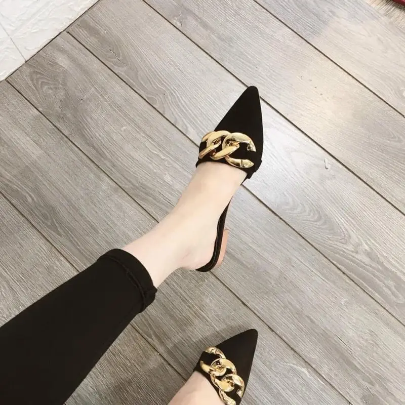 Giày sục xích to cực xinh