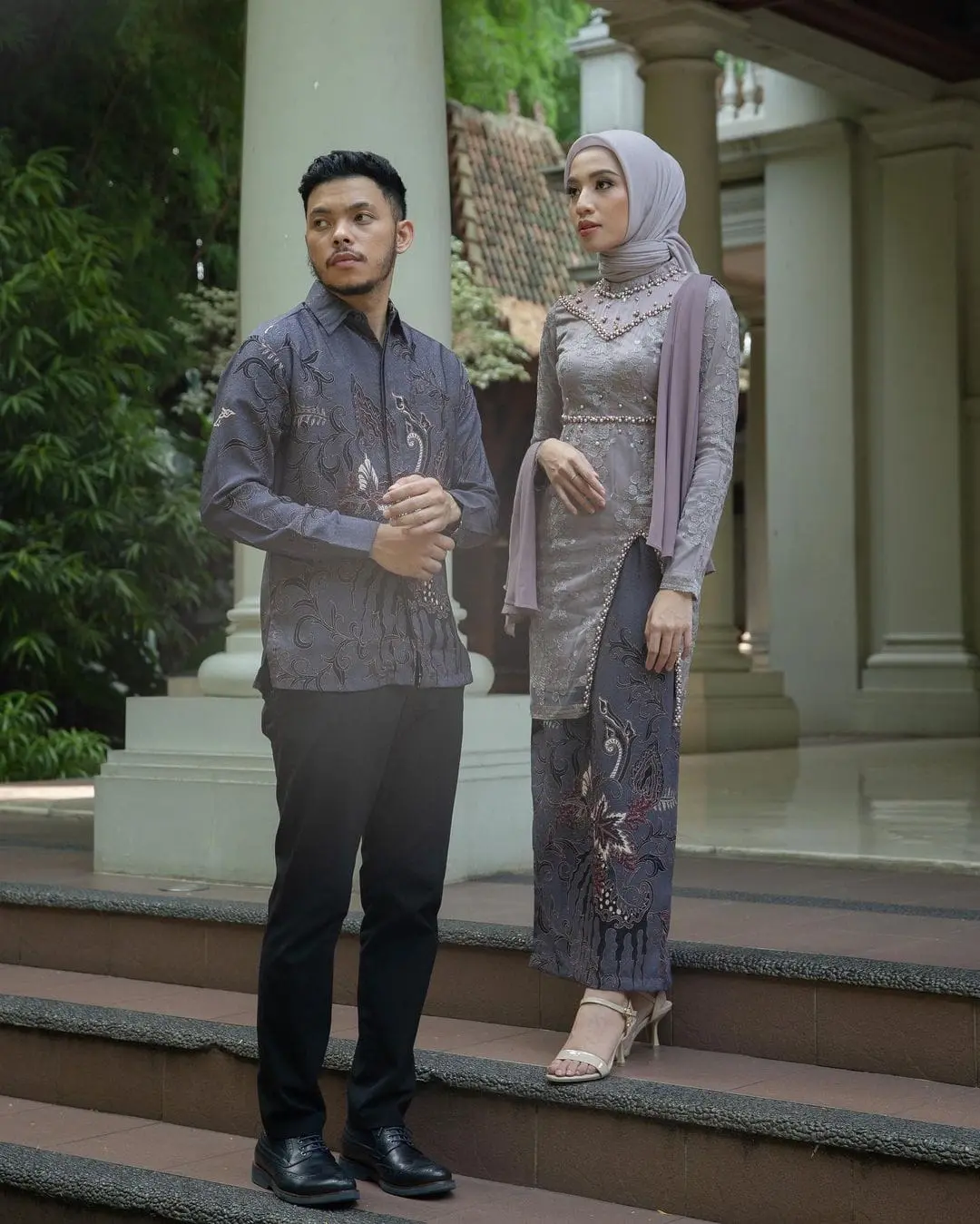 Couple Kebaya dan Kemeja Batik Katun Hanna Series Outfit Engagement Wisuda Kondangan Modern
