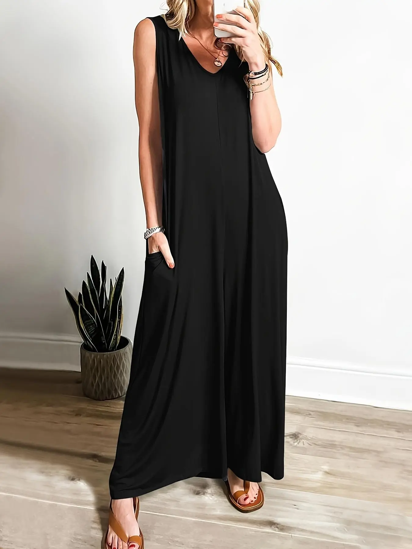 Women's Plain Pocket V Neck Wide Leg Jumpsuit, Casual Sleeveless Jumpsuit for Summer, Women's Jumpsuit for Daily Wear