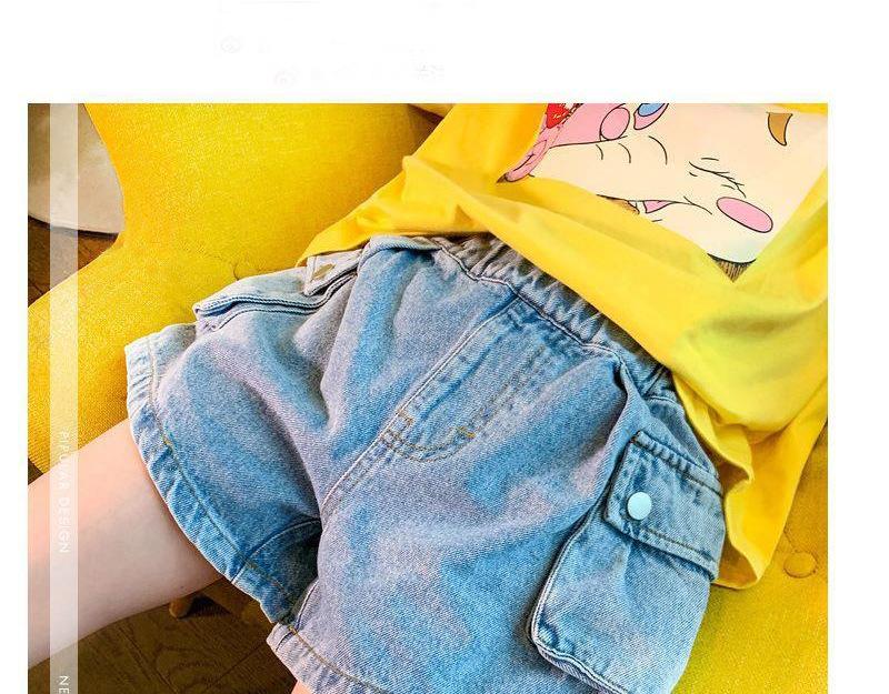 Product Introduction of 2025 Summer New Girls' Denim Shorts for Big Kids Stylish Outdoor Wear Children's Korean Style Pants creeper  pants  girl 1