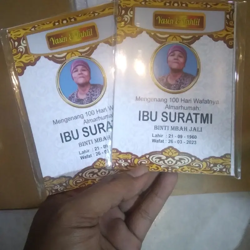 50 buku yasin hal.96 dilengkapi terjemahan. free desain foto dan packing opp Edisi Reguler 6