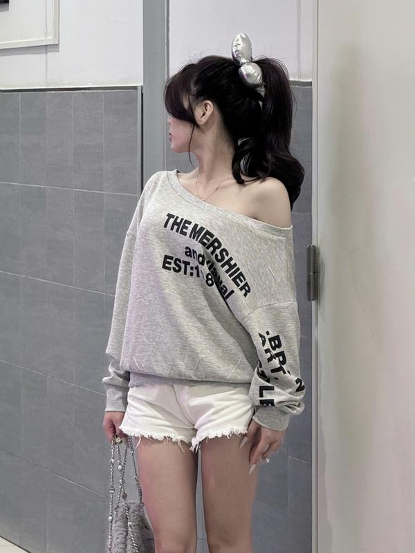 Áo Thun Nữ Lệch Vai In Chữ Áo Sweater Trễ Vai Dáng Rộng Phong Cách Hàn Quốc SE400 Tueminhhouse Women Top
