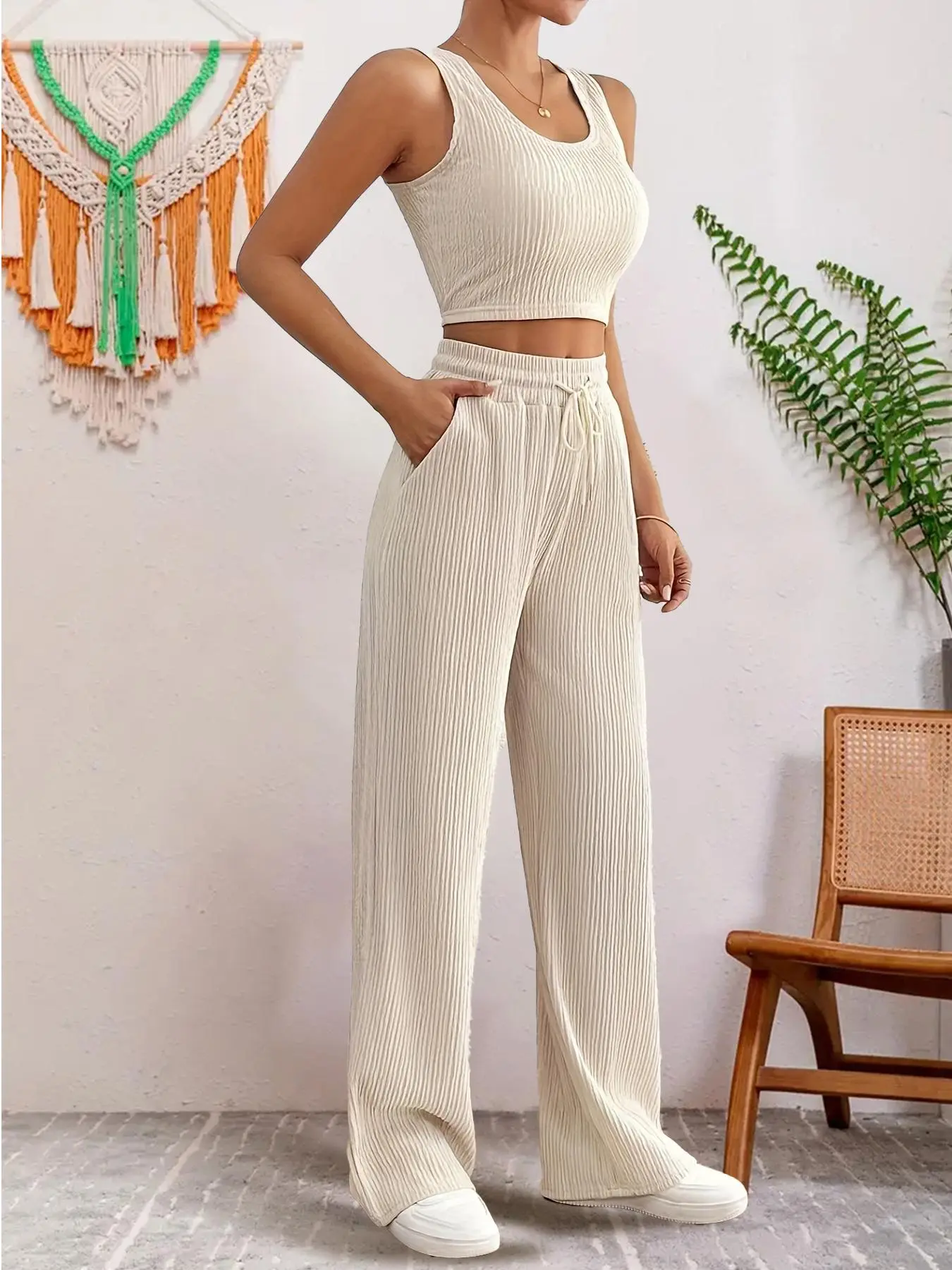 Two-Piece Set Women's Solid Crop Tank Top & Wide Leg Pants, Casual Fashion Cozy for Daily Outdoor Wear, Ladies Clothes for Summer, Pajama