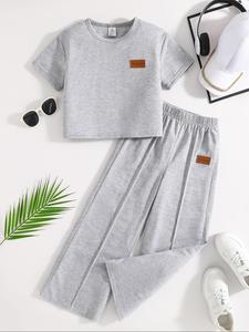 Conjunto de dos piezas para niña con camiseta de manga corta con parche de letras y pantalones con cintura elástica, camiseta casual de cuello redondo y pantalones para verano, ropa para niños para uso diario