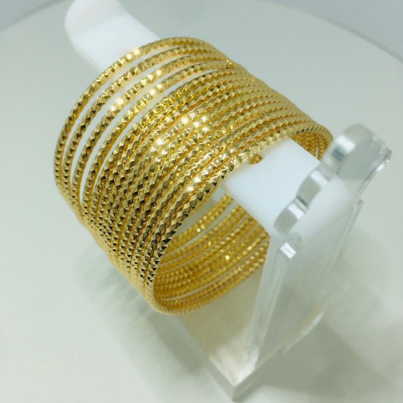 Vòng Tay Ximen Saphia Xi Mạ Có Khoá Dạng Xỏ Kiểu Kim_Cuong hợp kim đồng thau xi mạ-không phải titan - đeo một thời gian sẽ phai-thời gian phai tuỳ từng trường hợp sử dụng