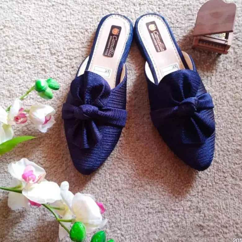 sepatu balet wanita motif bapau 0