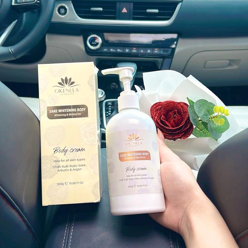 Kem Body Dưỡng trắng,Chống nắng,Rượu sake 300gr 0