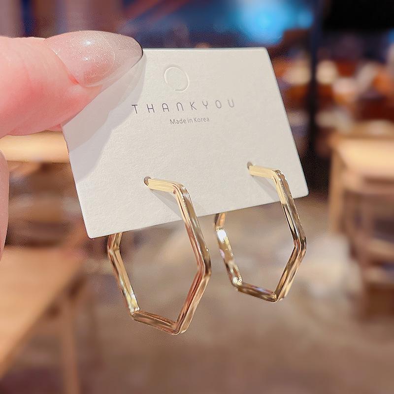 Product Introduction of Sterling Silver Needle Internet Celebrity Live Broadcast Hot-Sale Earrings Stall Supplies for Night Market All-Match Fashion Earrings Ear Rings Wholesale 9