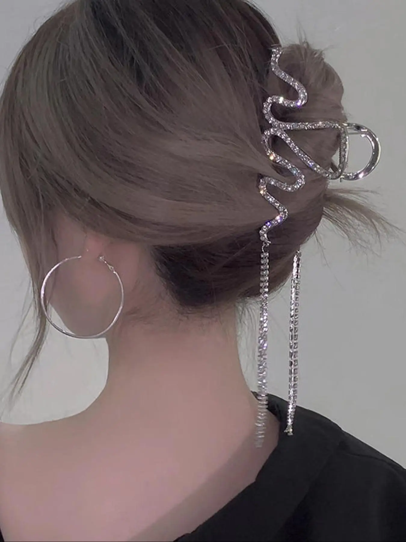 Irregular Wavy Shape Design Hair Claw Clip As Gift, Rhinestone Decorated Tassel Hair Claw Clip, Elegant Plain Hair Accessories for Women & Girls, Fashion Accessories for Party and Daily Life