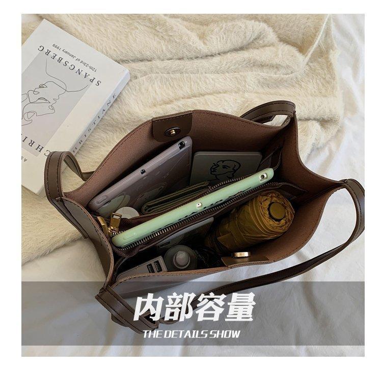 Product Introduction of One bag on the shoulder, retro-large tote bag of women, fashionable bag 8