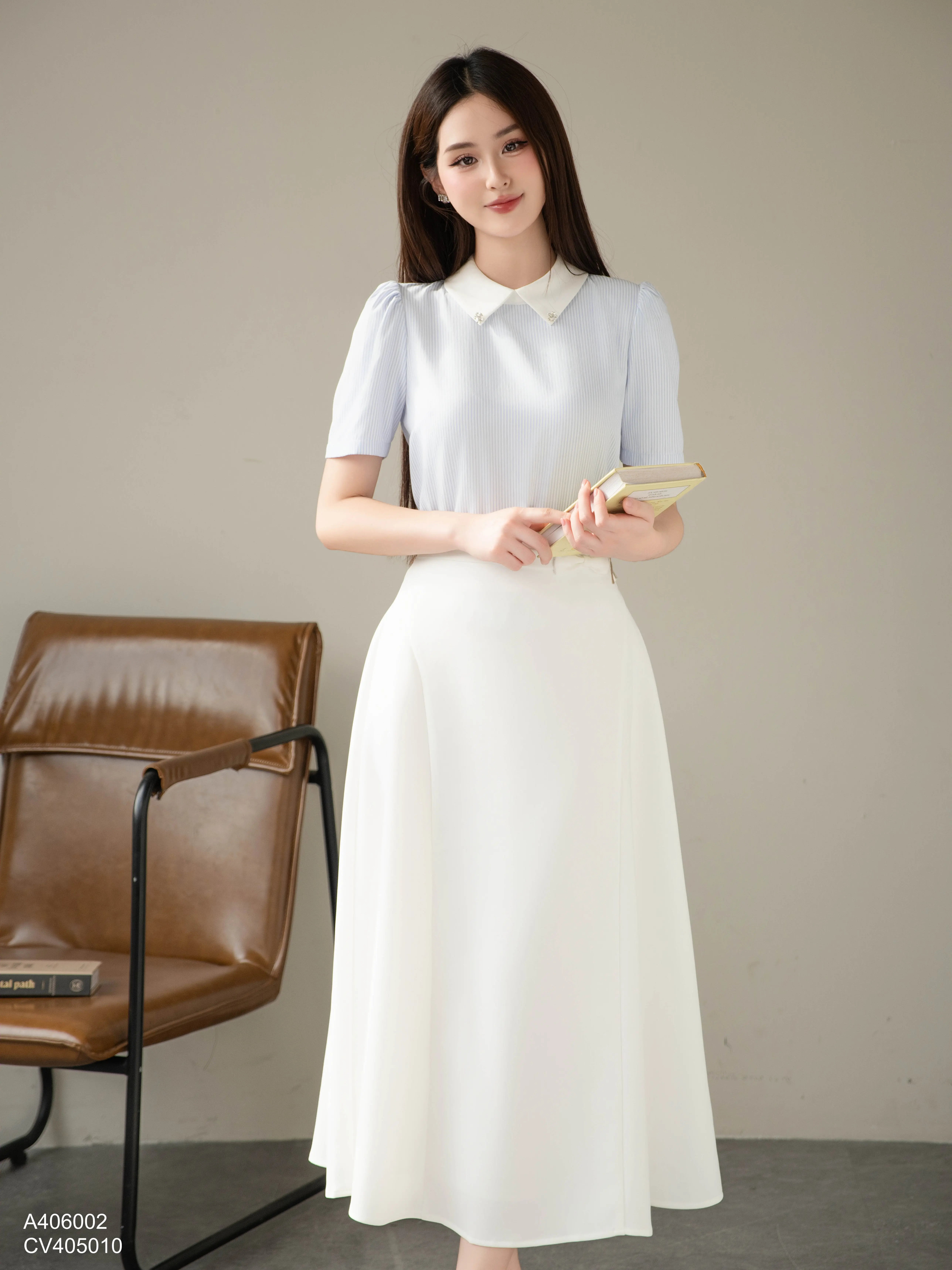 Áo sm cổ đức đính đá  Charme  406002
