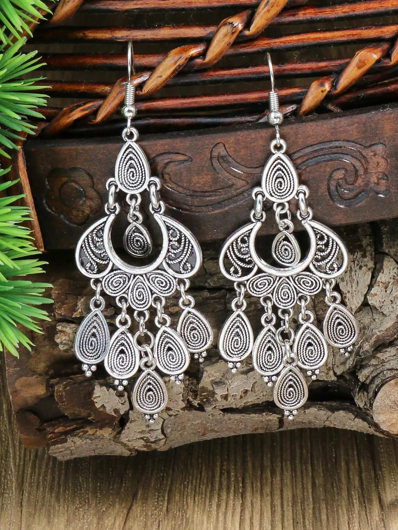 1 Pair Retro Geometric Design Droplet Shaped Dangle Earrings, Ethnic Element Women's Earrings, Boho Jewelry For Daily Life, Work & Travel