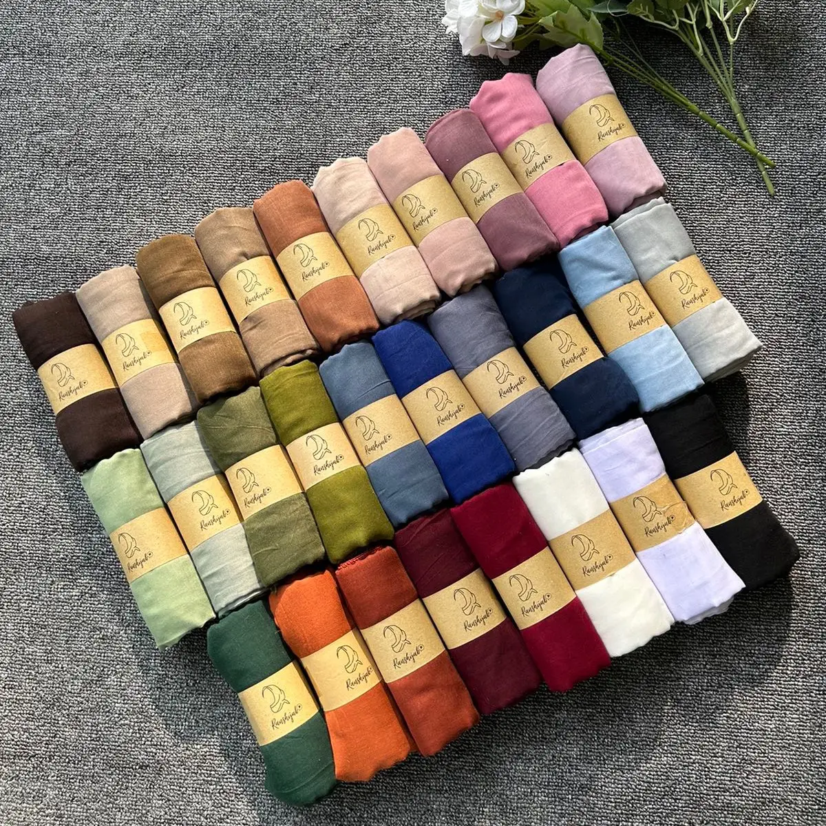 Jilbab Paris Basic Square Katun Paris Segi Empat Muslim 110x110cm