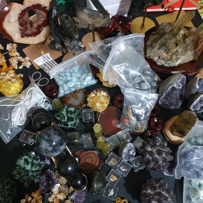 hiyas natural stones and crystals live selling - TikTok Shop Philippines