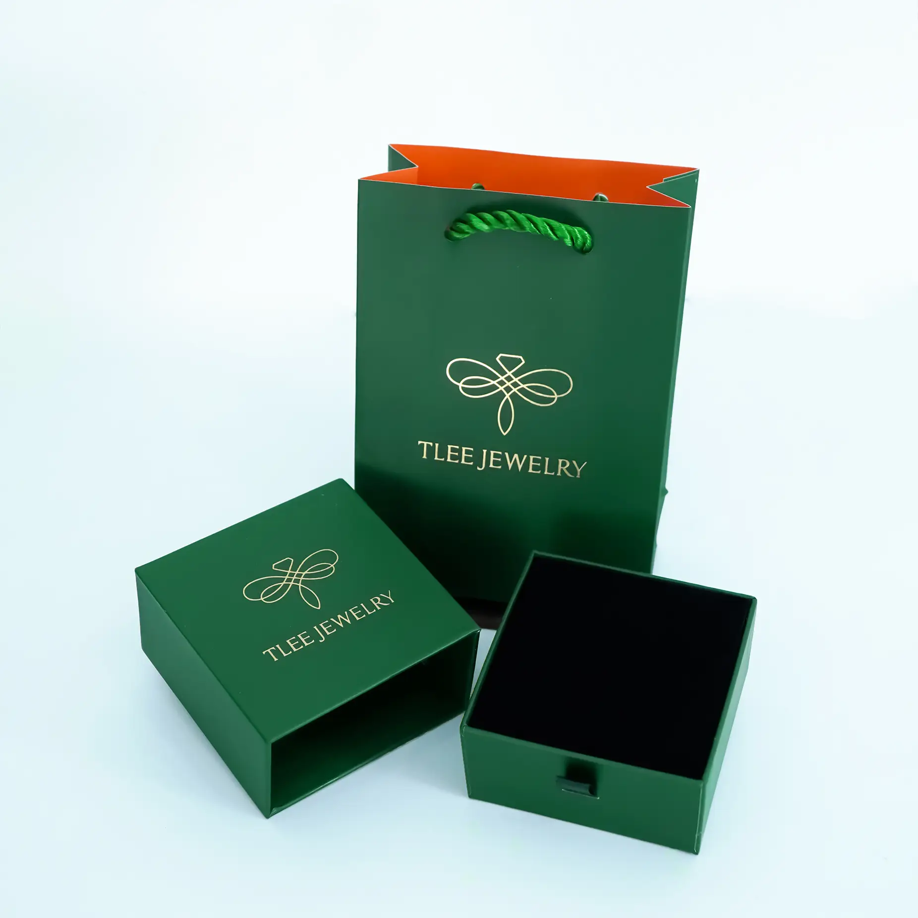 Set Hộp dựng, túi đựng trang sức TLEE, hộp quà size 7.5cm x7.5cm, túi size 15cm x 10cm rút cao cấp TLEE JEWELRY