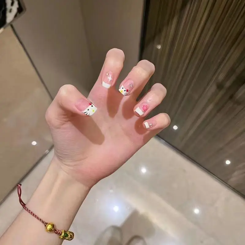 Đeo Làm Đẹp Móng Tay, Hàng Mới Về, Thiết Kế Hello Kitty Hoạt Hình, Kim Cương Trong Mảnh Vụn, Đầu Móng Tay Ngắn, Miếng Dán Móng Tay Giả Màu Nude, Có Thể Tháo Rời, Thích Hợp Cho Học Sinh, Móng Tay 1