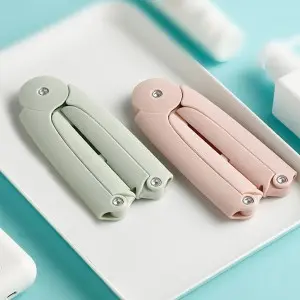 Gantungan Baju Lipat / Hanger Lipat / Hanger Traveling / Gantungan Baju Lipat Multifungsi / Gantungan Baju Travel Size 5