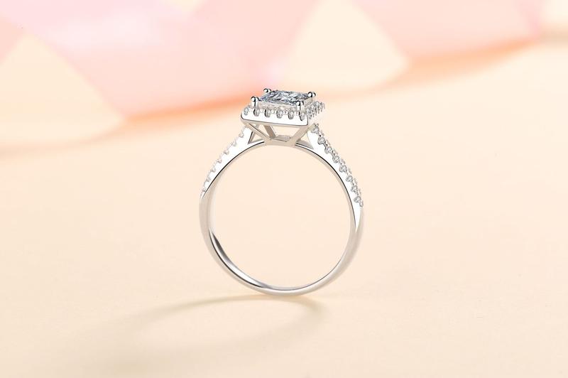 Product Introduction of XDY New 925 Sterling Silver Ring for Women Princess Cut 1 Carat Moissanite Ring Xiaohongshu Style Factory Direct Supply 4