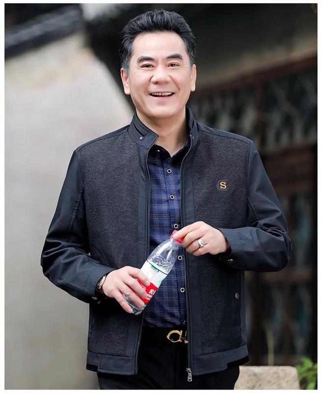 Áo Khoác Nhẹ Trung Niên Tặng Bố Tặng Ông Mùa Thu Đông Menswear Ong Nam Jacket Đen