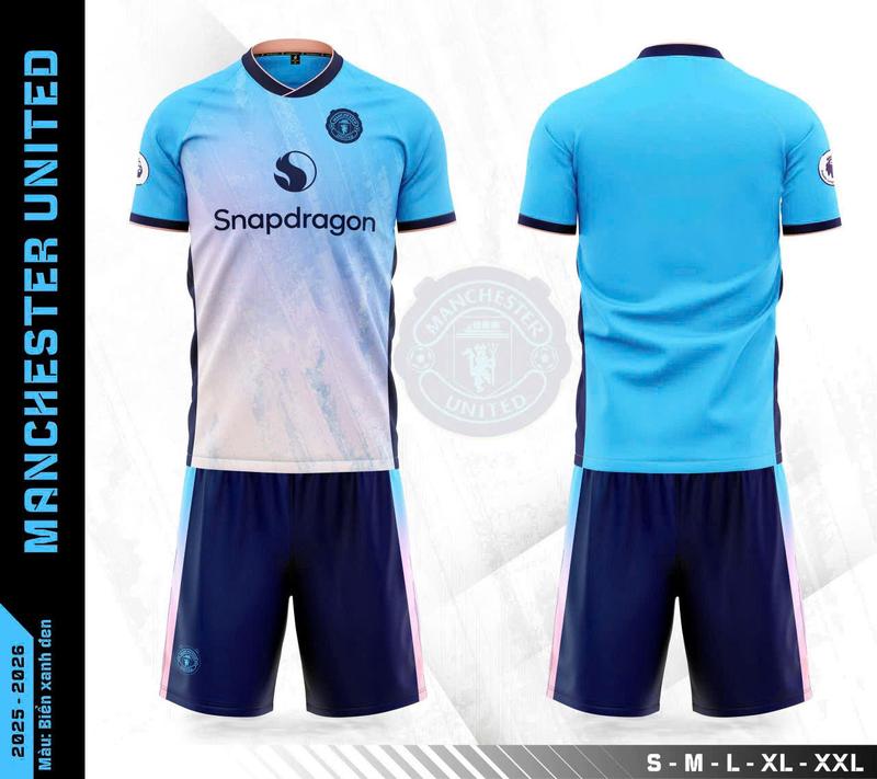   Có in Tên-Số  MỜ U MU Xanh 2026 *Bộ Đồ Thể Thao MAN UNITS  in Theo Yêu Cầu  .  Tặng Kèm MIỄN PHÍ VỚ Dệt Kim Cao Cấp Khi Mua Từ 3 Bộ Có in  Vải Thun Lạnh SAO VIỆT Cao Cấp - Áo XANH Quần ĐEN 2025 - NOBI SPORT - Áo Bóng Đá Đồ Đá Banh - Nam Nữ - Thoáng Mát 