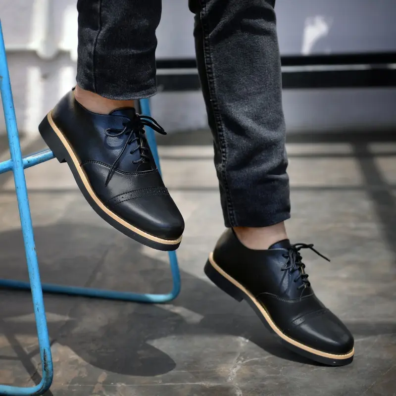 SHAQIL ARIONZ Sepatu Pentofel Kasual Pria Kulit PU Sintetis Original Sepatu Pria Cowok Gaya Santai Elegan Kekinian Trendy Sepatu Kasual Pria Tali Hitam Coklat Terbaru Terlaris 0