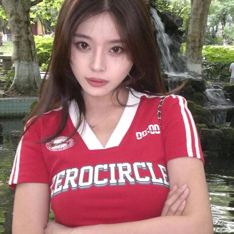 Product Introduction of American Retro Letter Print V-neck Short Sleeve T-shirt Women Y2K  Crop Top 25