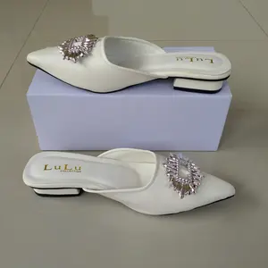 Sandal Slop Wanita Terbaru Lulu Hells dengan Sole Non Slip, Hak Rendah 3cm, Ukuran 36-41 - Free Box - COD BAGAN UKURAN LOKAL ELEGAN Shoes fleksibel elegant sandal mule & clog sandal mule & clog